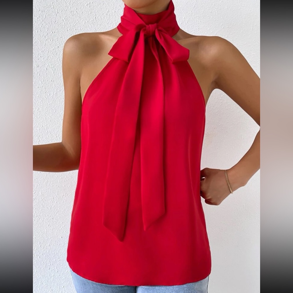 Luxe knot front halter blouse - Picture 4 of 6